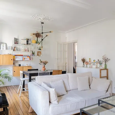 Veeve - Colourful Chords Apartment *
