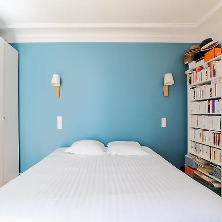 Veeve - Colourful Chords Apartment *